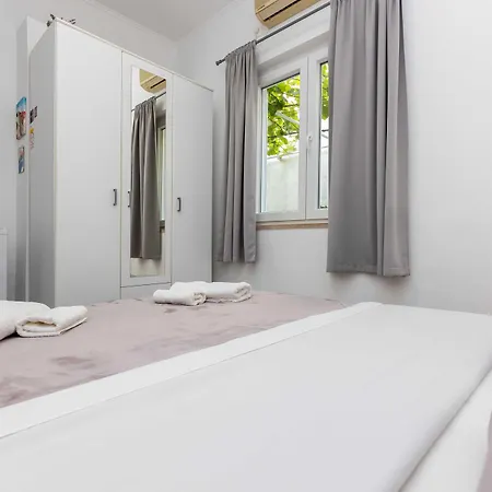 Guest house Batina