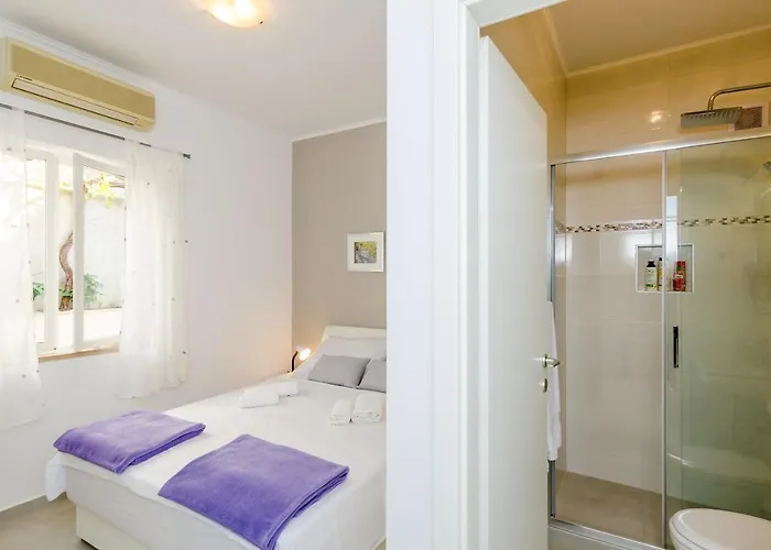 招待所 巴蒂纳酒店 3*