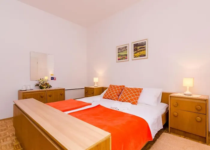 招待所 巴蒂纳酒店 3*